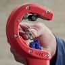 Труборез для канализационных труб Ø32/40/50мм KNIPEX 90 23 01 BK